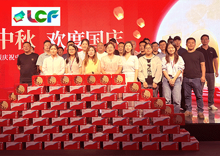 多宝电竞LCF祝大家中秋国庆双节快乐！